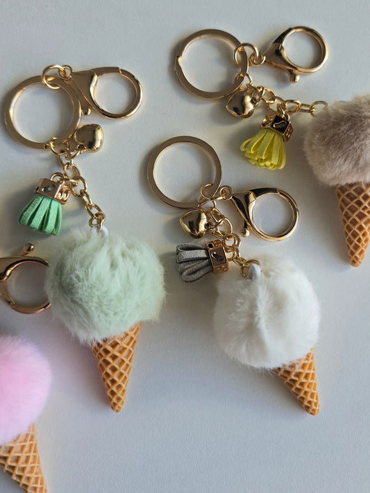 Porte-clé cornet de glaces pompons