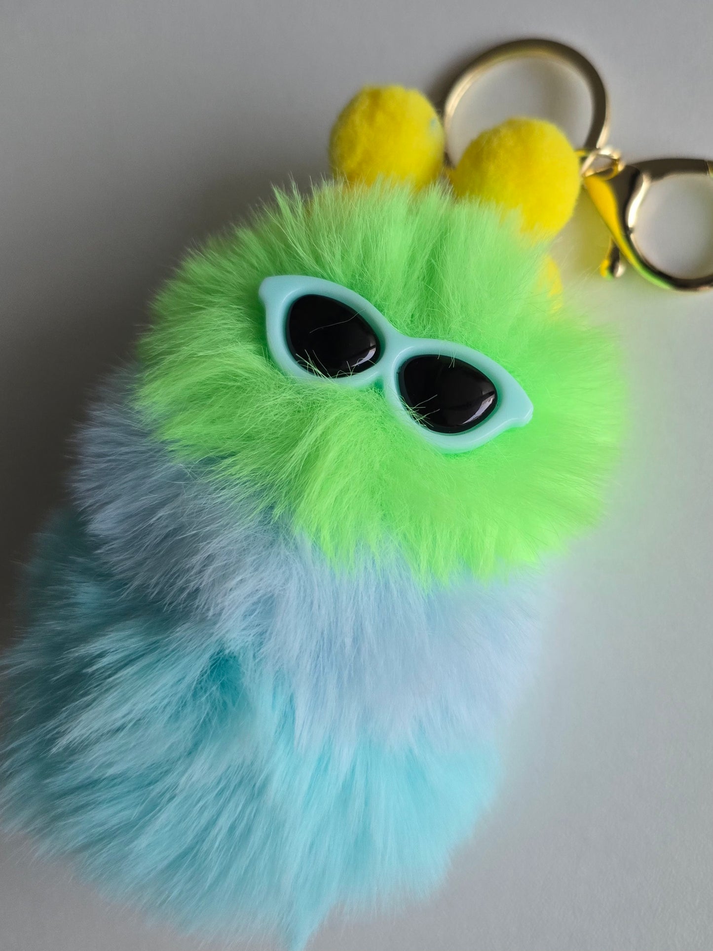 Porte-clé mini chenille pompons
