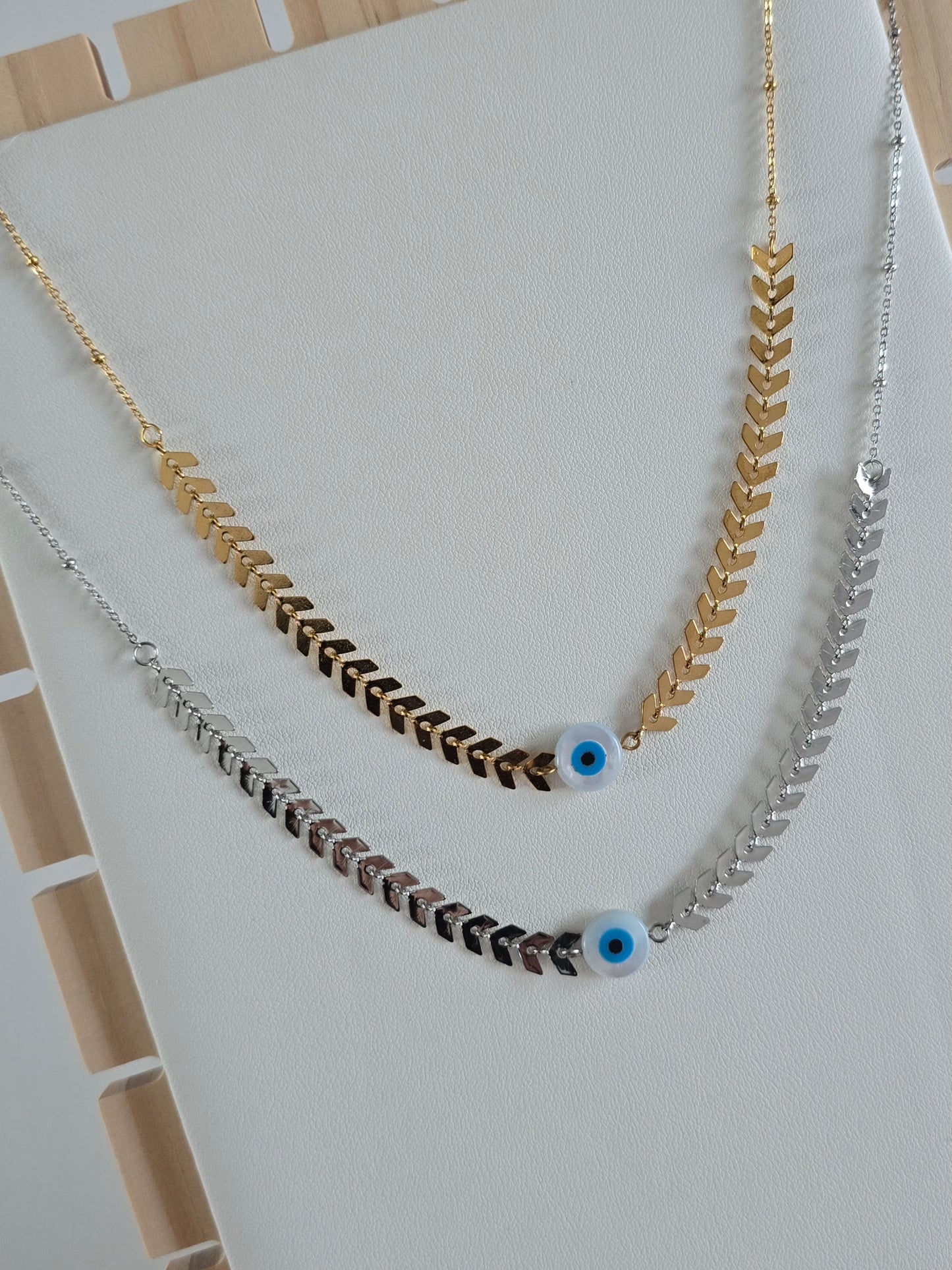 collier minimaliste doré, acier inoxydable et oeil protecteur bleu porte-bonheur
