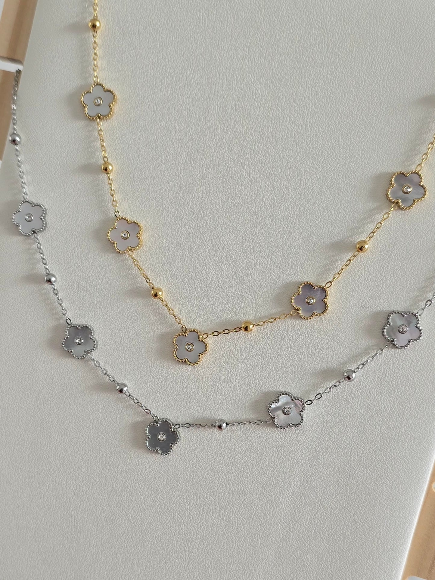 Collier Dalia