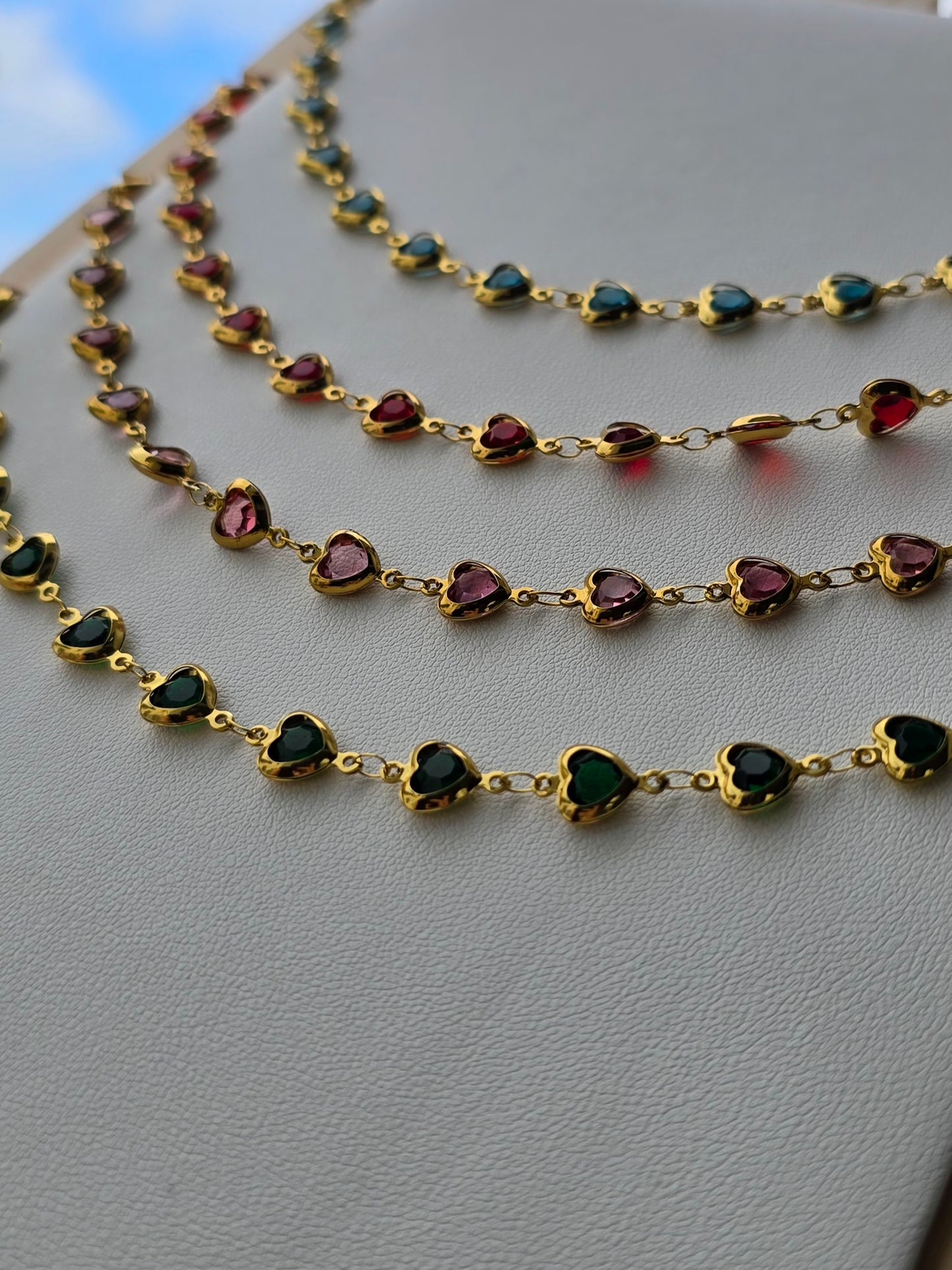 collier Amour, élégant, acier inoxydable doré avec coeurs