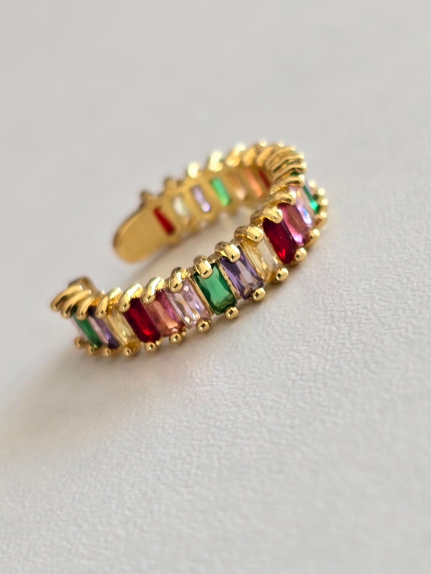 vue rapprochée de la bague Lumicolor - multicolore en acier inoxydable