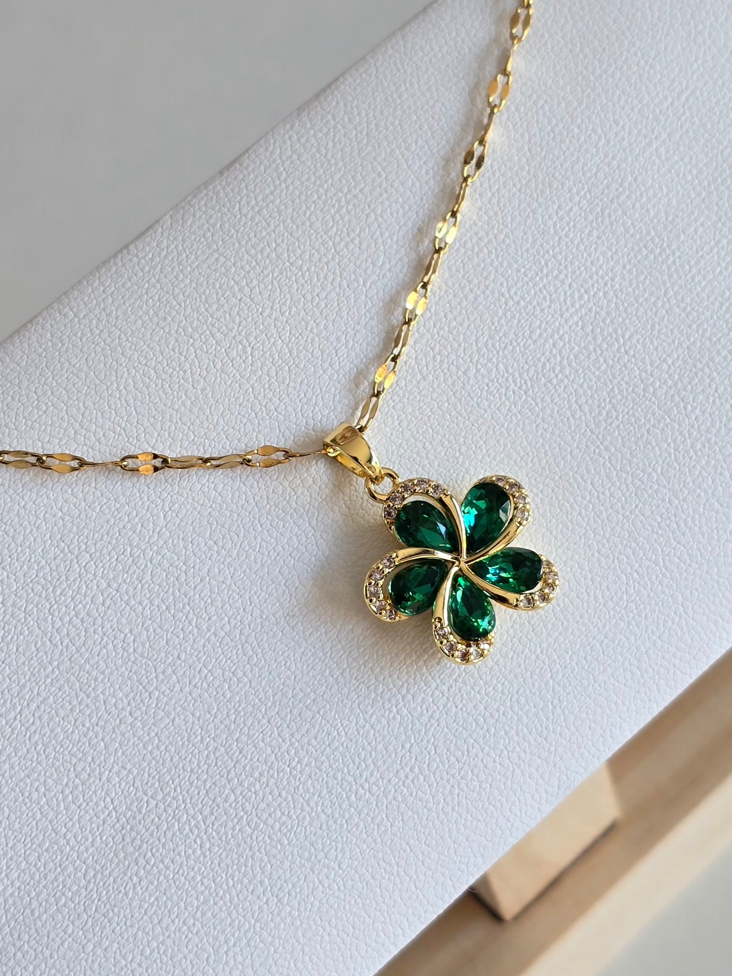 Collier Luzia