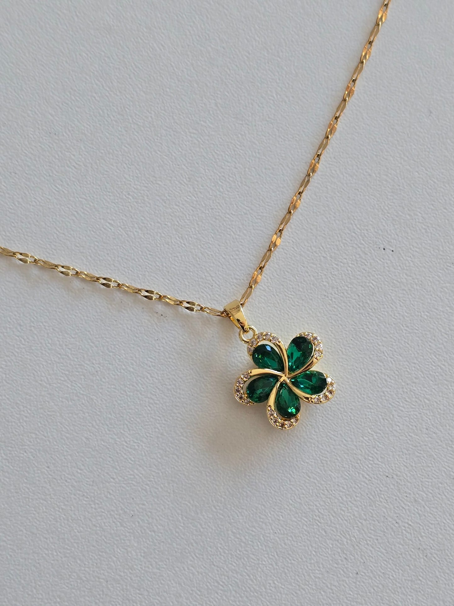 Collier Luzia