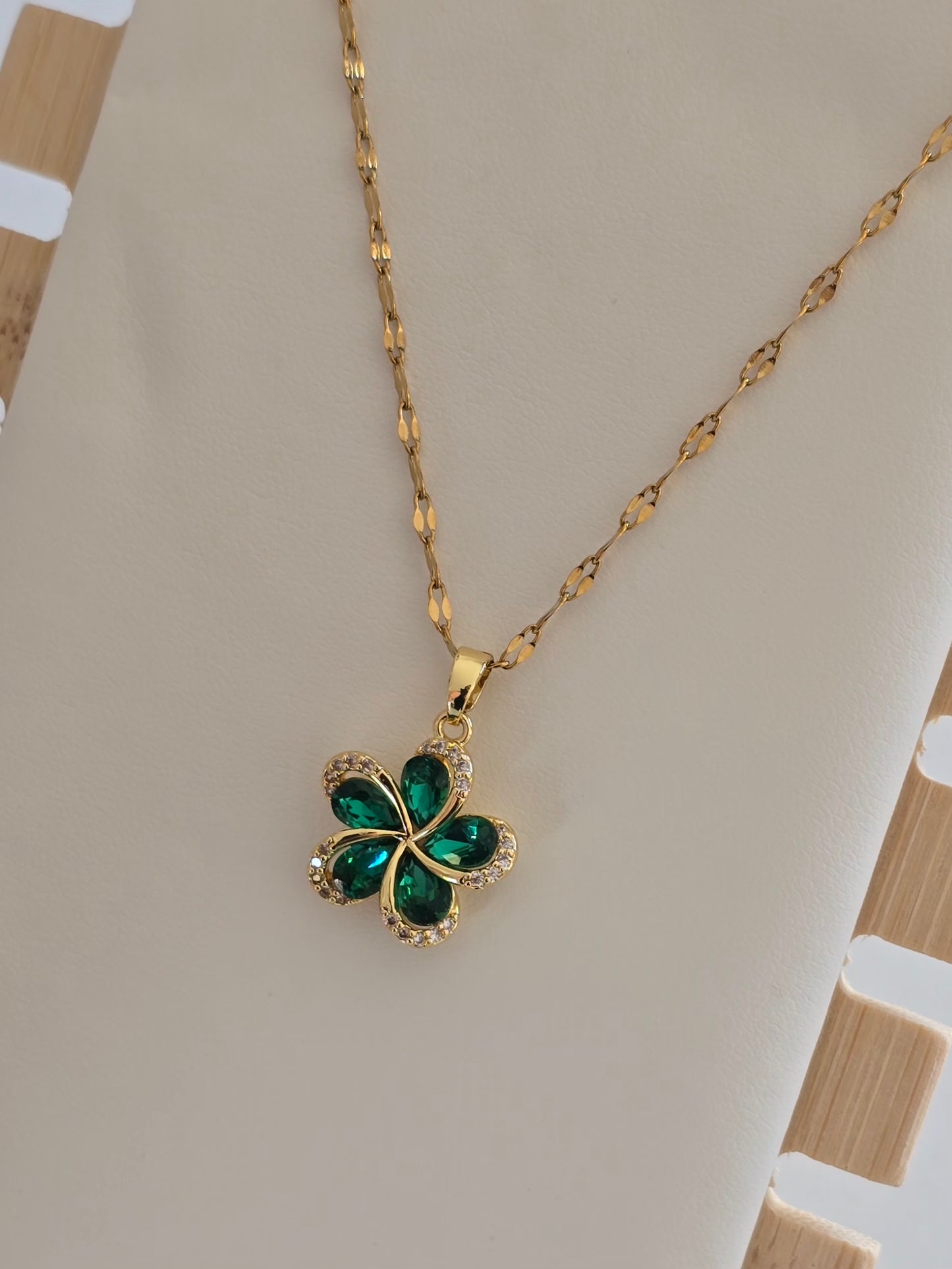 Collier Luzia