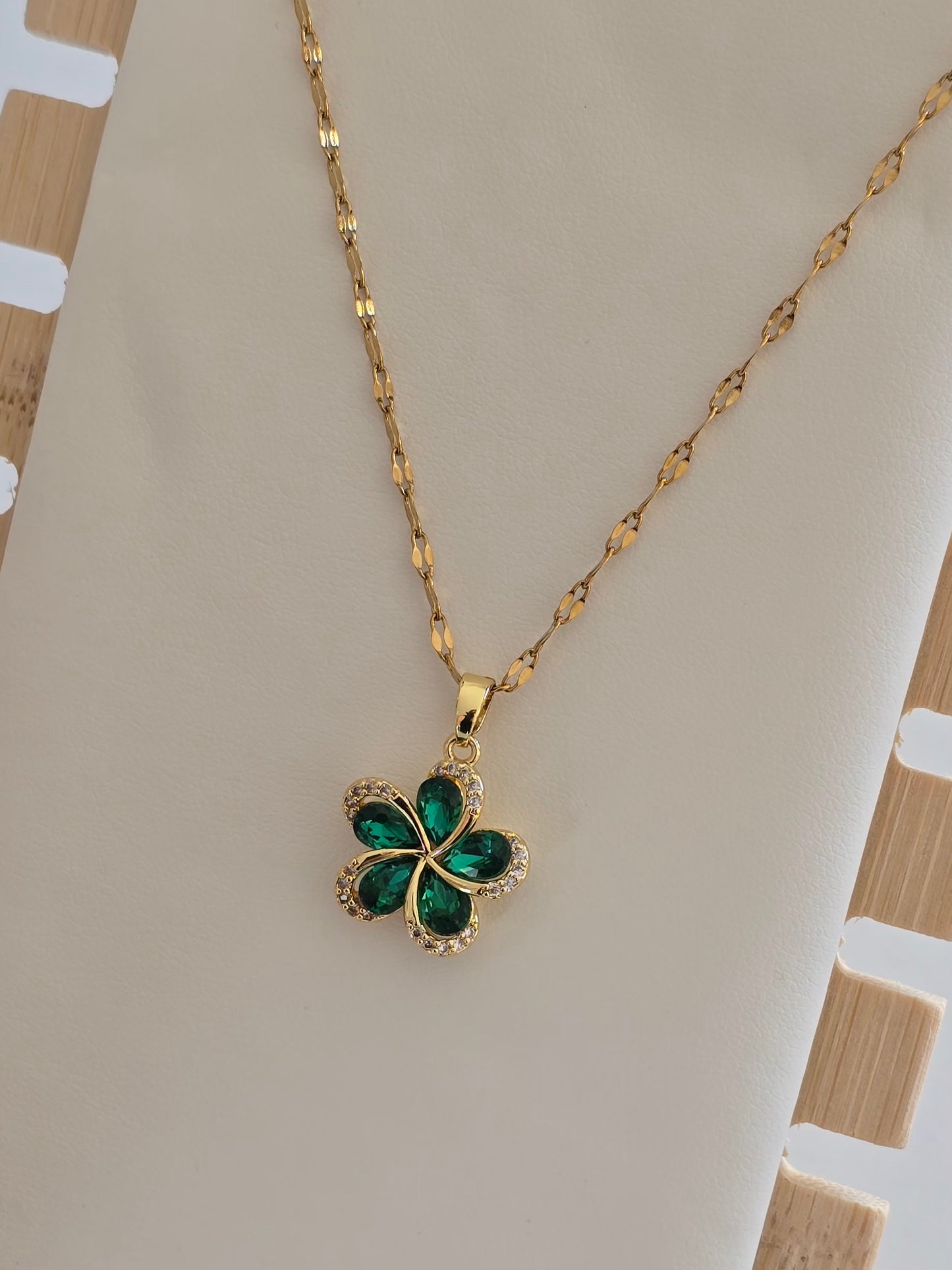Collier Luzia