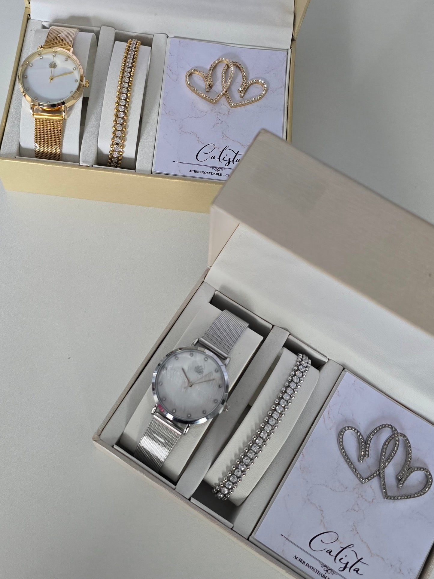 Coffret bijou Calista argenté composé d'une montre, bracelet et boucles d'oreilles