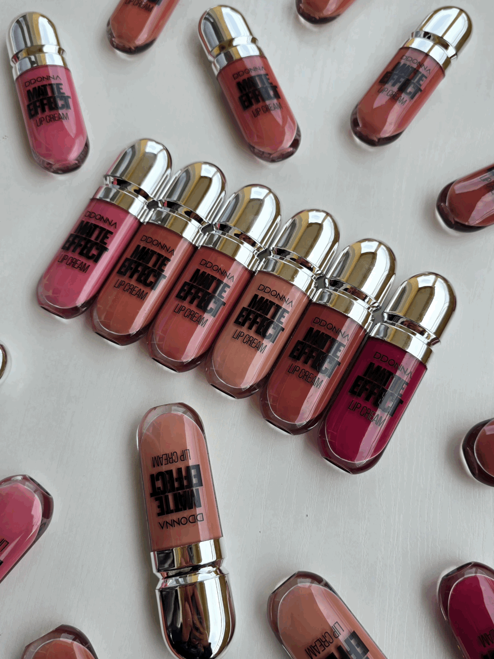 Lip gloss matte effect