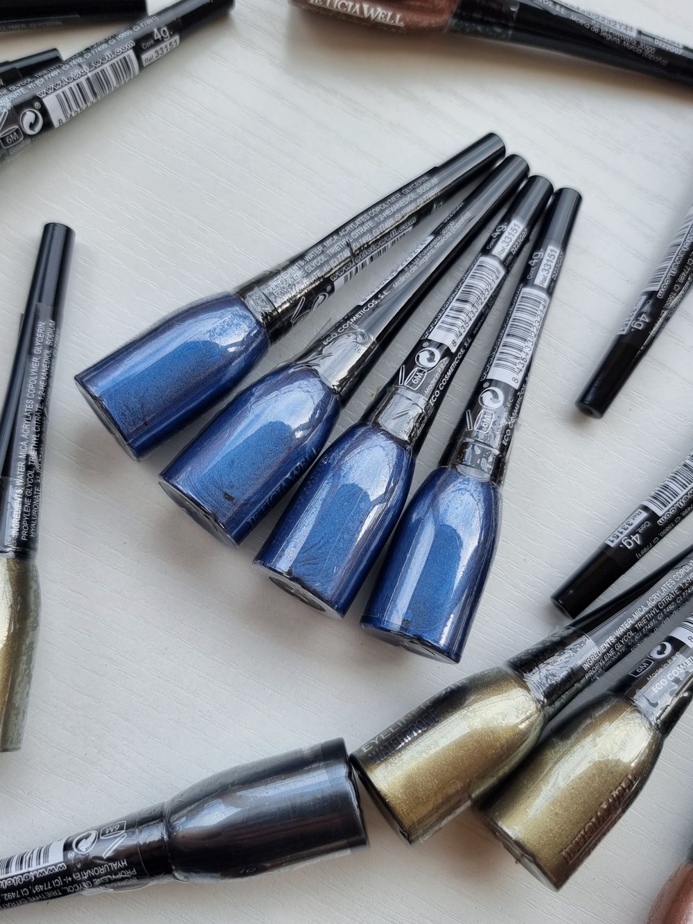Eyeliner bleu métallisé