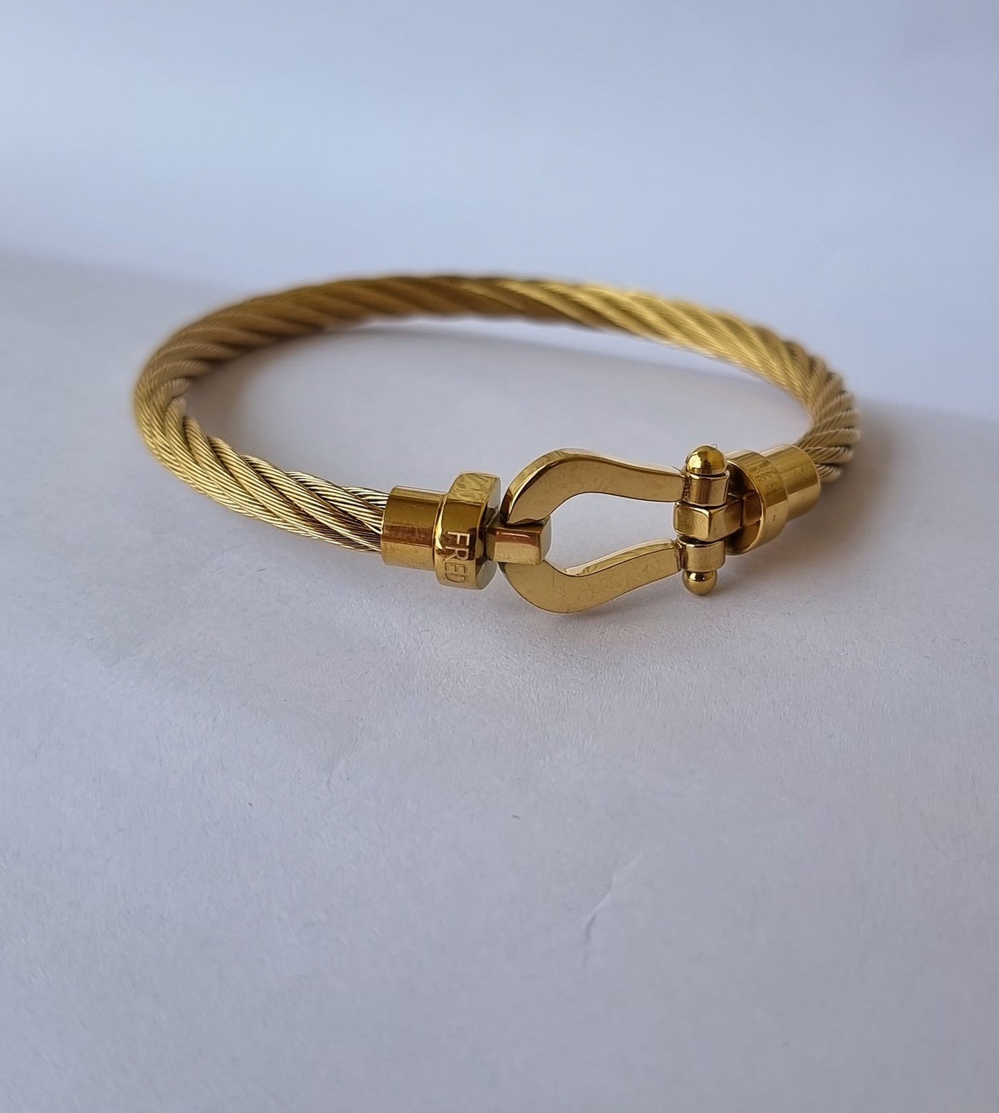 Bracelet Striking
