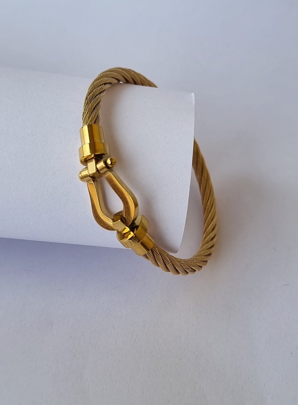 Bracelet Striking