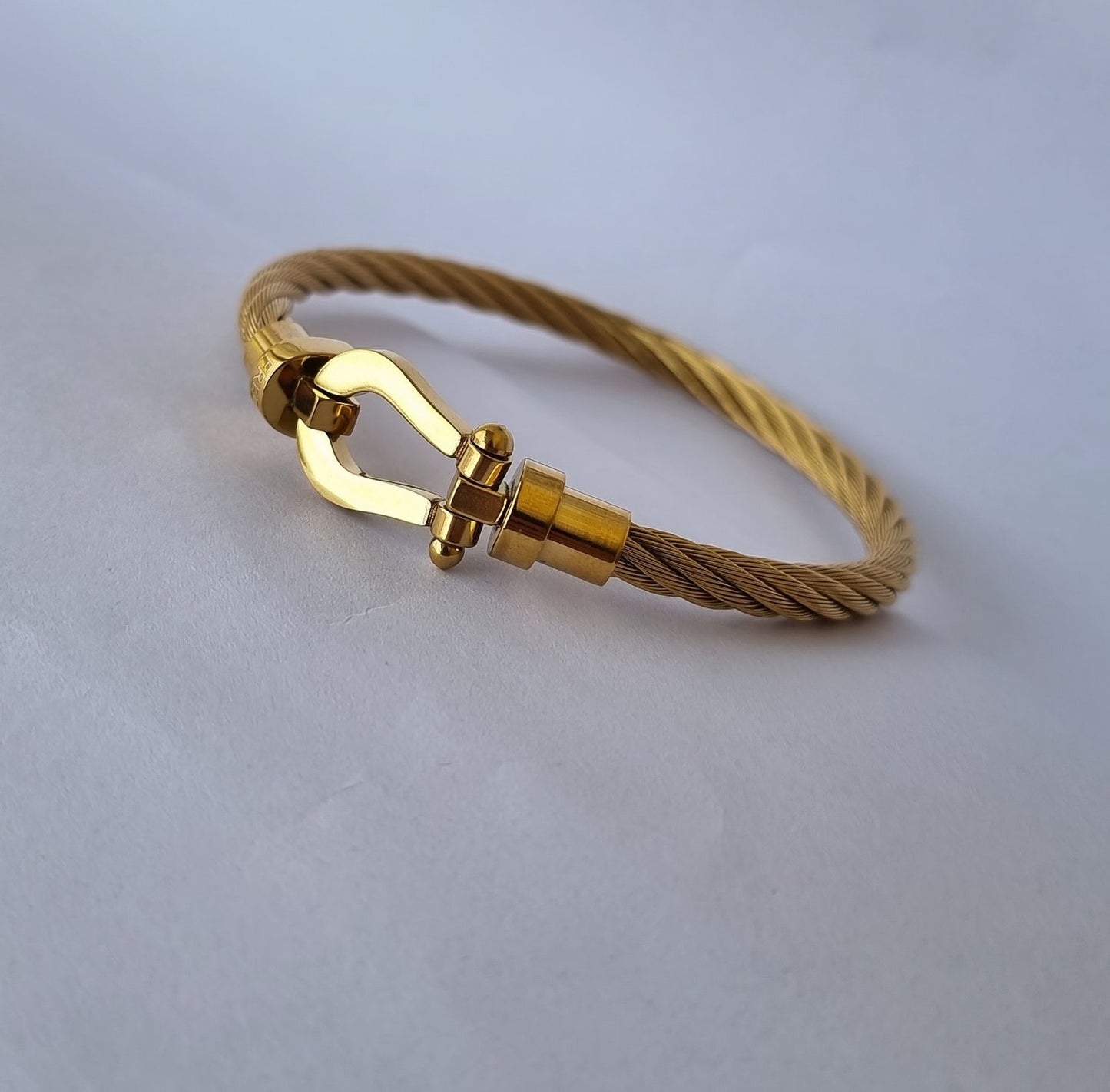 Bracelet Striking
