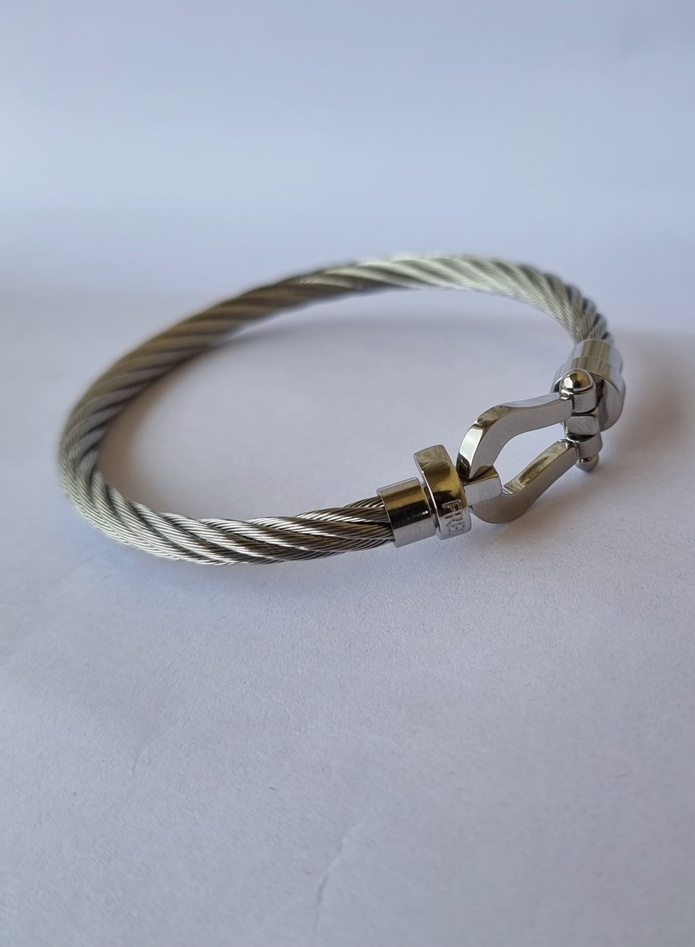 Bracelet Striking