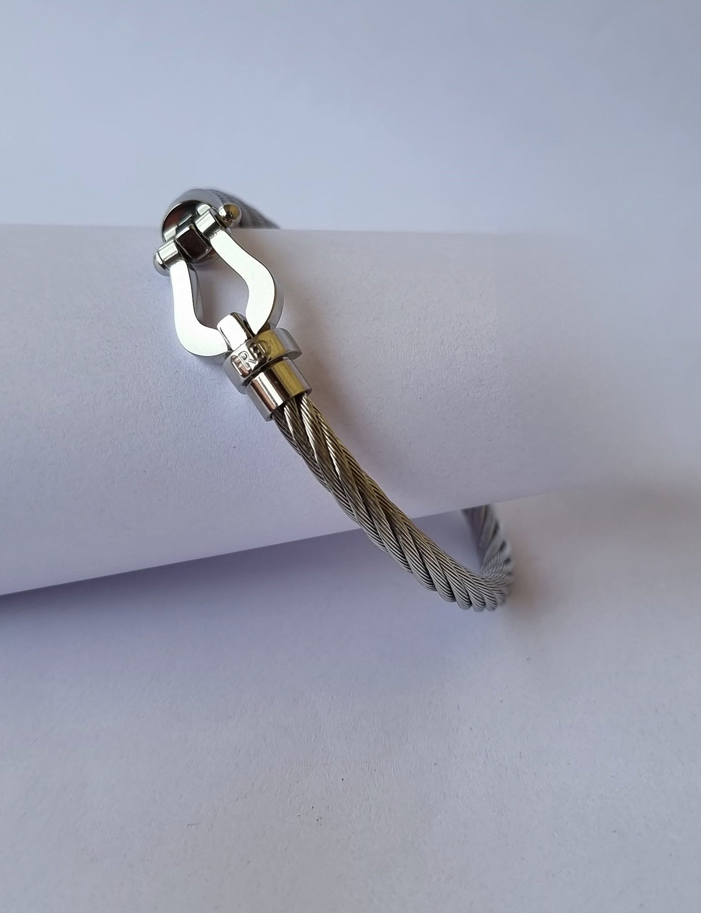 Bracelet Striking