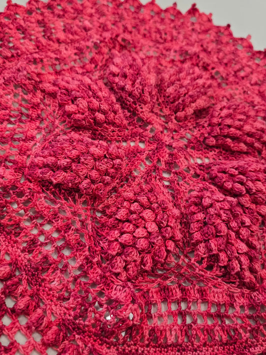 Napperon unique en crochet rose fait main