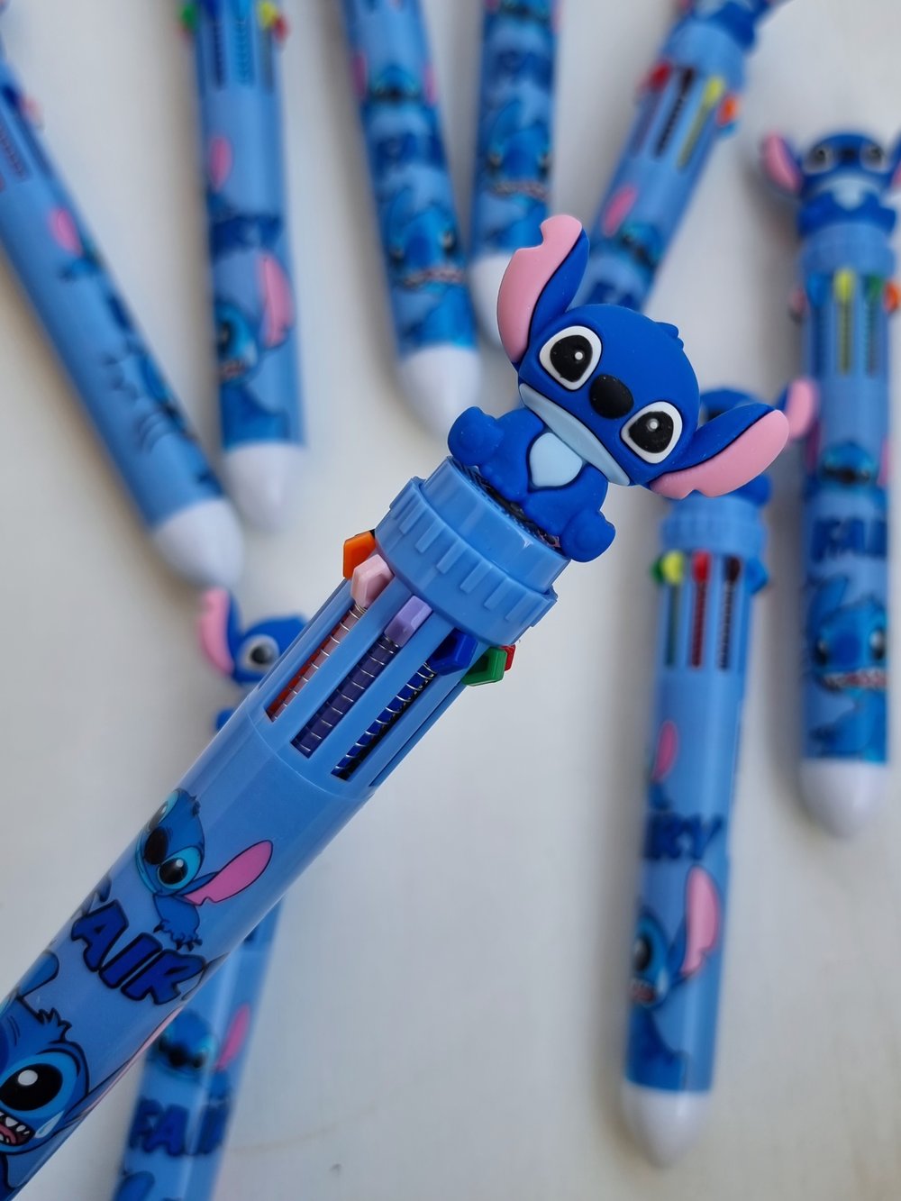 Stylo-bille 10 couleurs Stitch