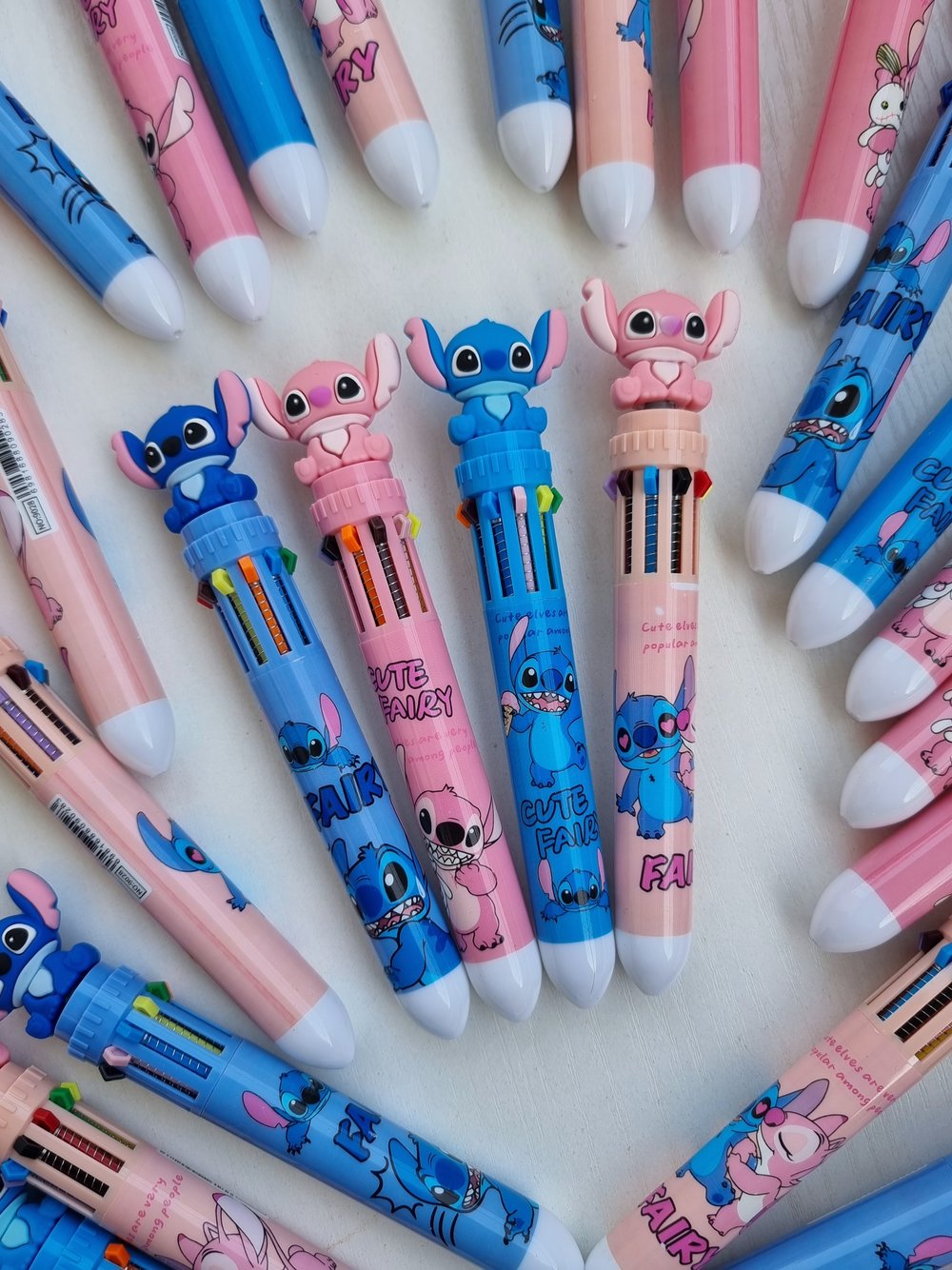 Stylo-bille 10 couleurs Stitch