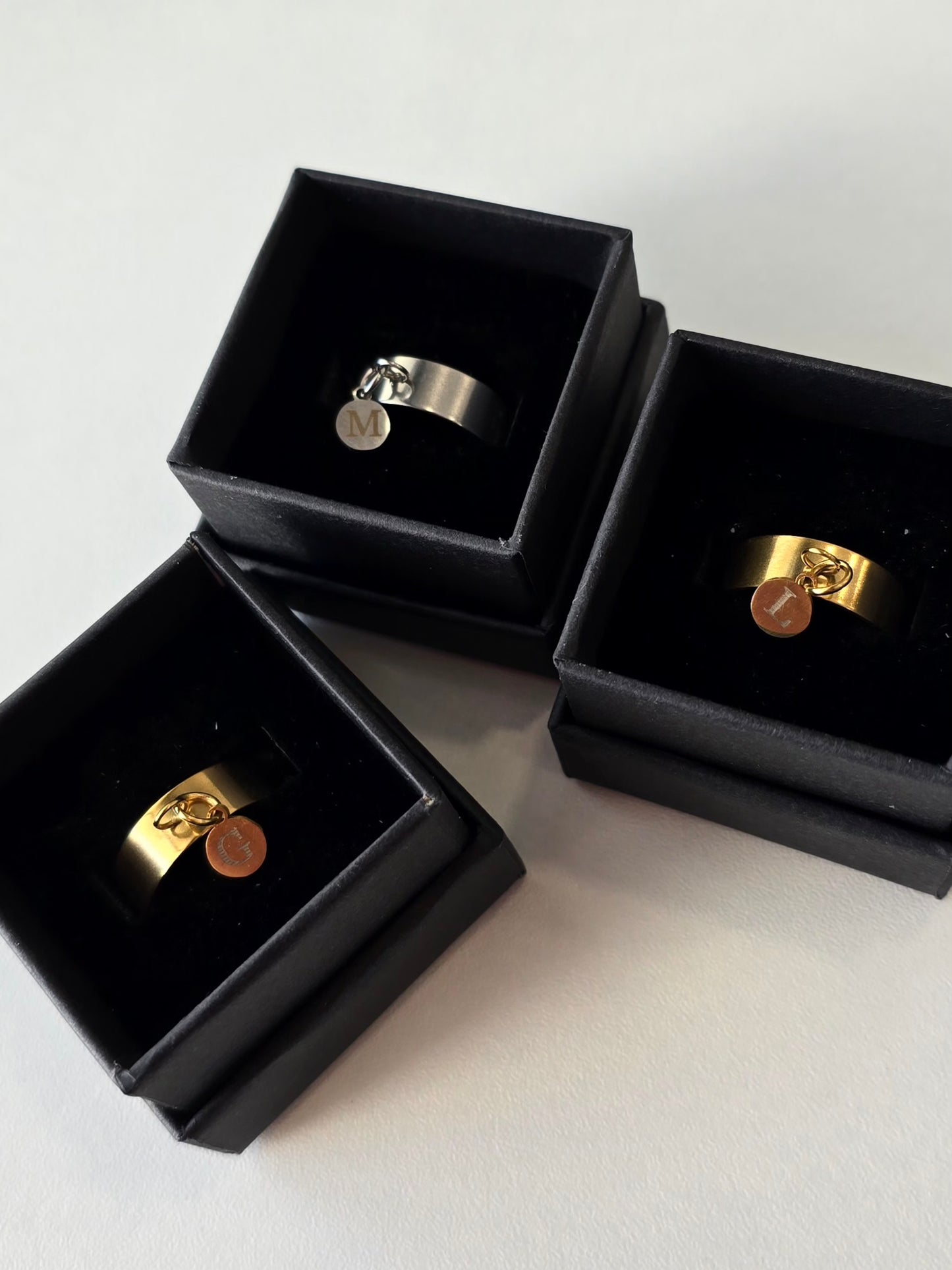 Bague avec médaillon personnalisé