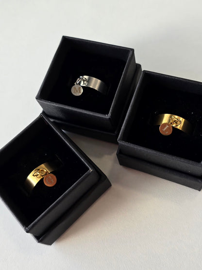 Bague avec médaillon personnalisé