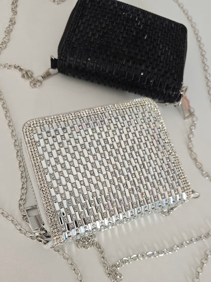 Porte-monnaie argenté strass avec chaîne 