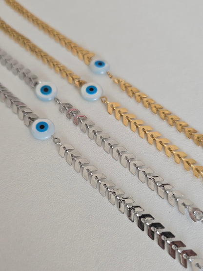 bracelet tendance femme, couleur au choix argenté ou doré