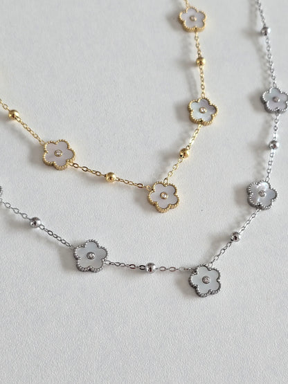 bijou raffiné en acier inoxydable, collier avec fleurs et strass