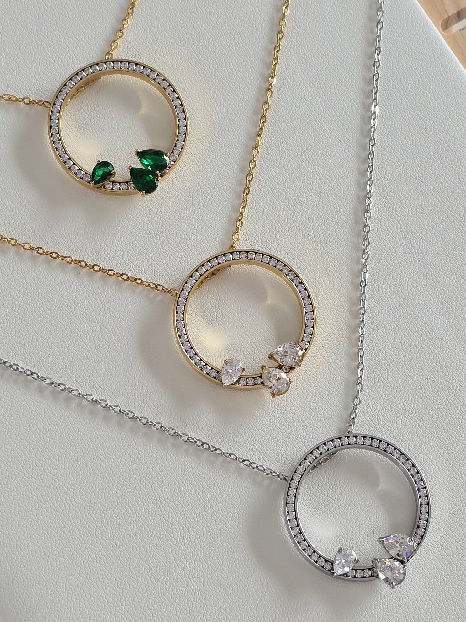 Collier cercle chic en acier inoxydable