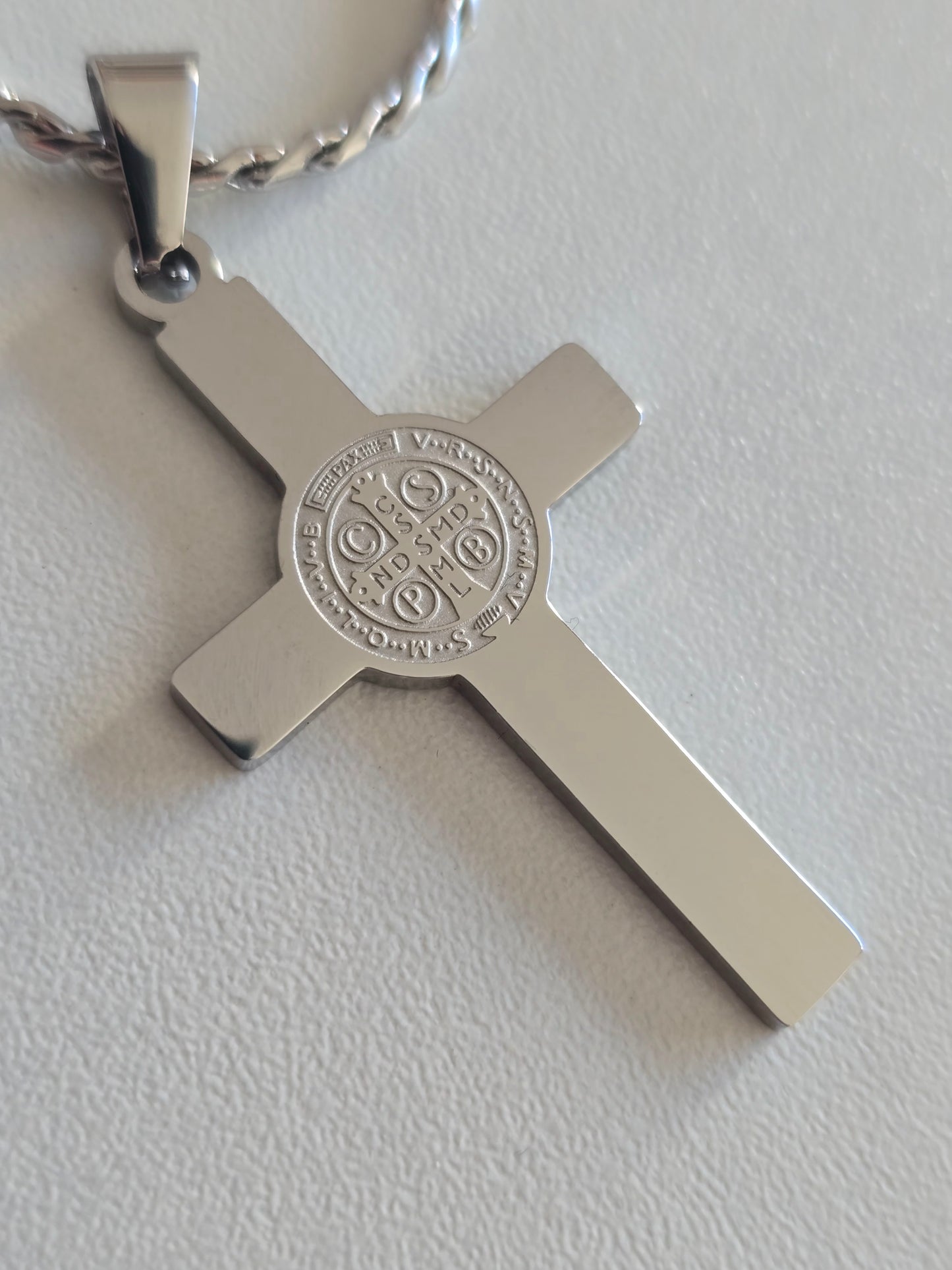 pendentif croix en acier inoxydable argenté