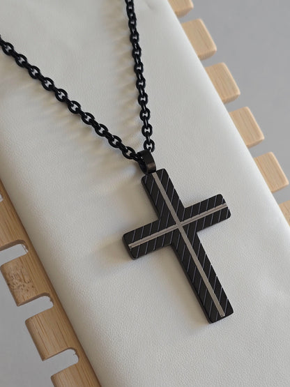 collier homme noir durable et élégant en acier inoxydable