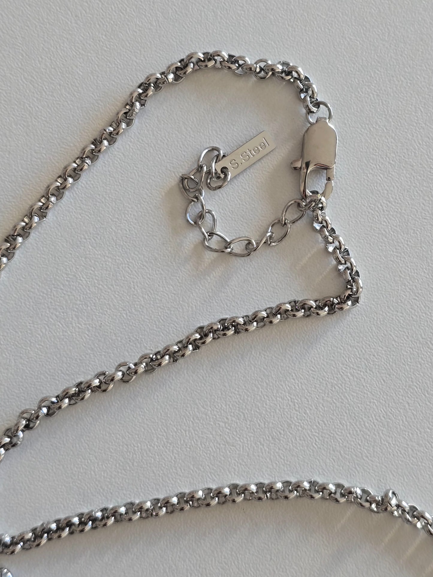 chaîne en acier inoxydable argenté du collier Force