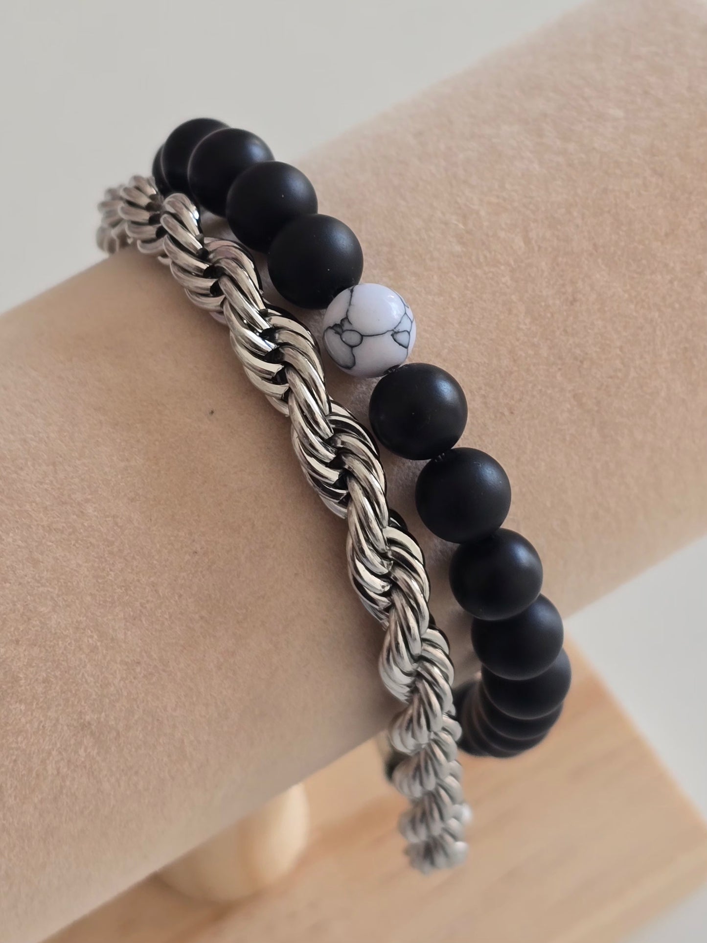 bracelet homme tendance en acier inoxydable et perles minérales