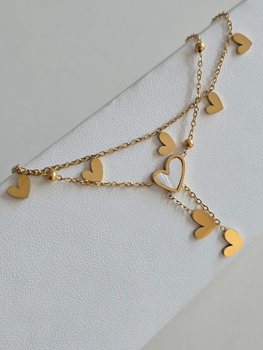 bracelet de cheville en acier inoxydable doré avec coeur irisé et chaînette pendante 