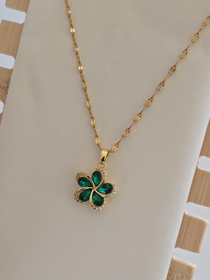 Collier Luzia