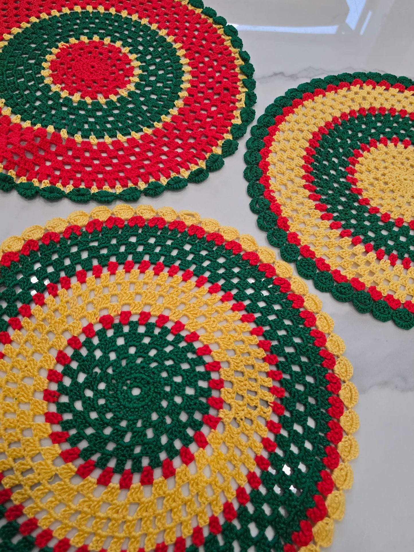 Lot de 3 napperons ronds