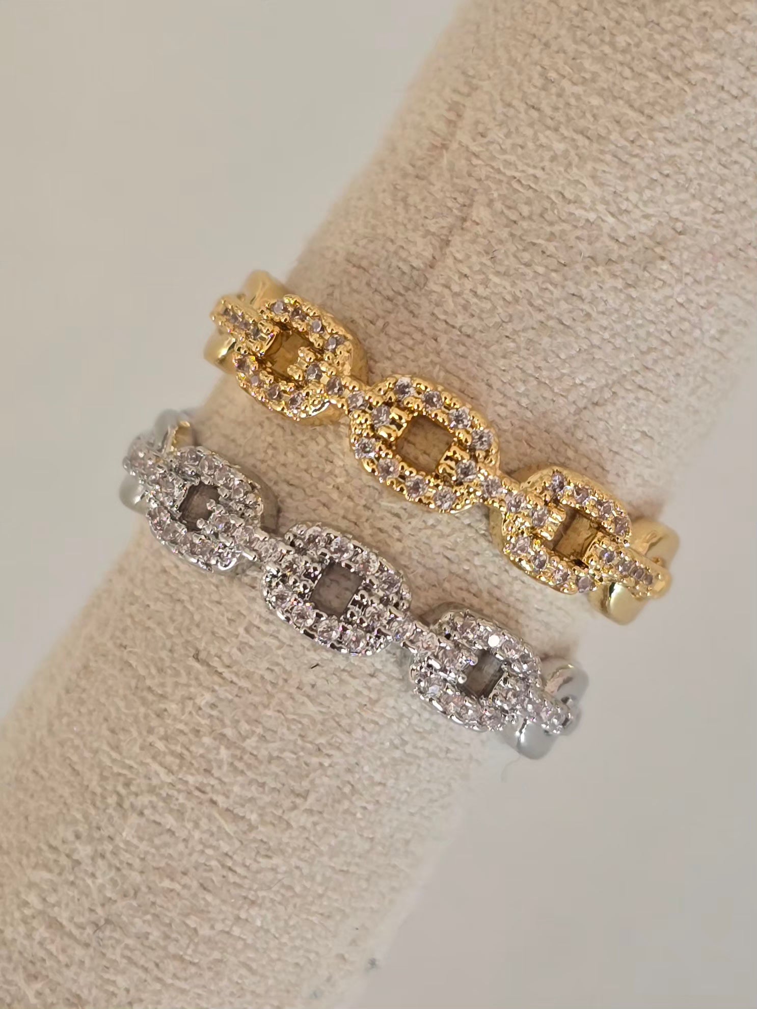 Bague en acier inoxydable élégante Mila
