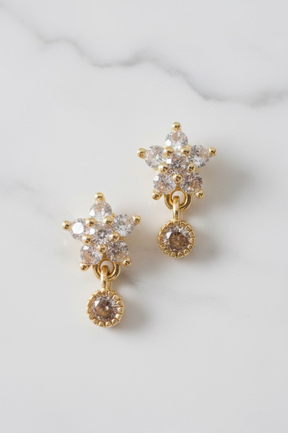 Boucles d'oreilles tendance dorées avec éclat brillant