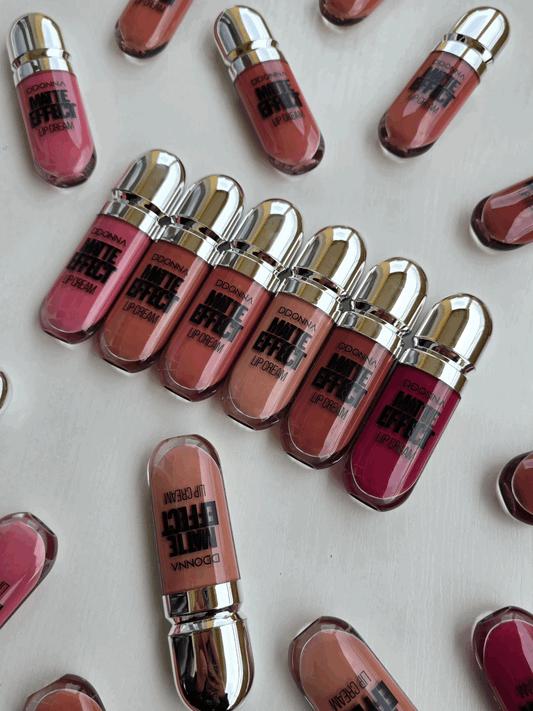 Lip gloss matte effect