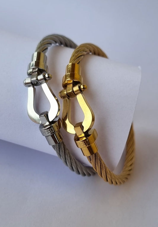 Bracelet Striking
