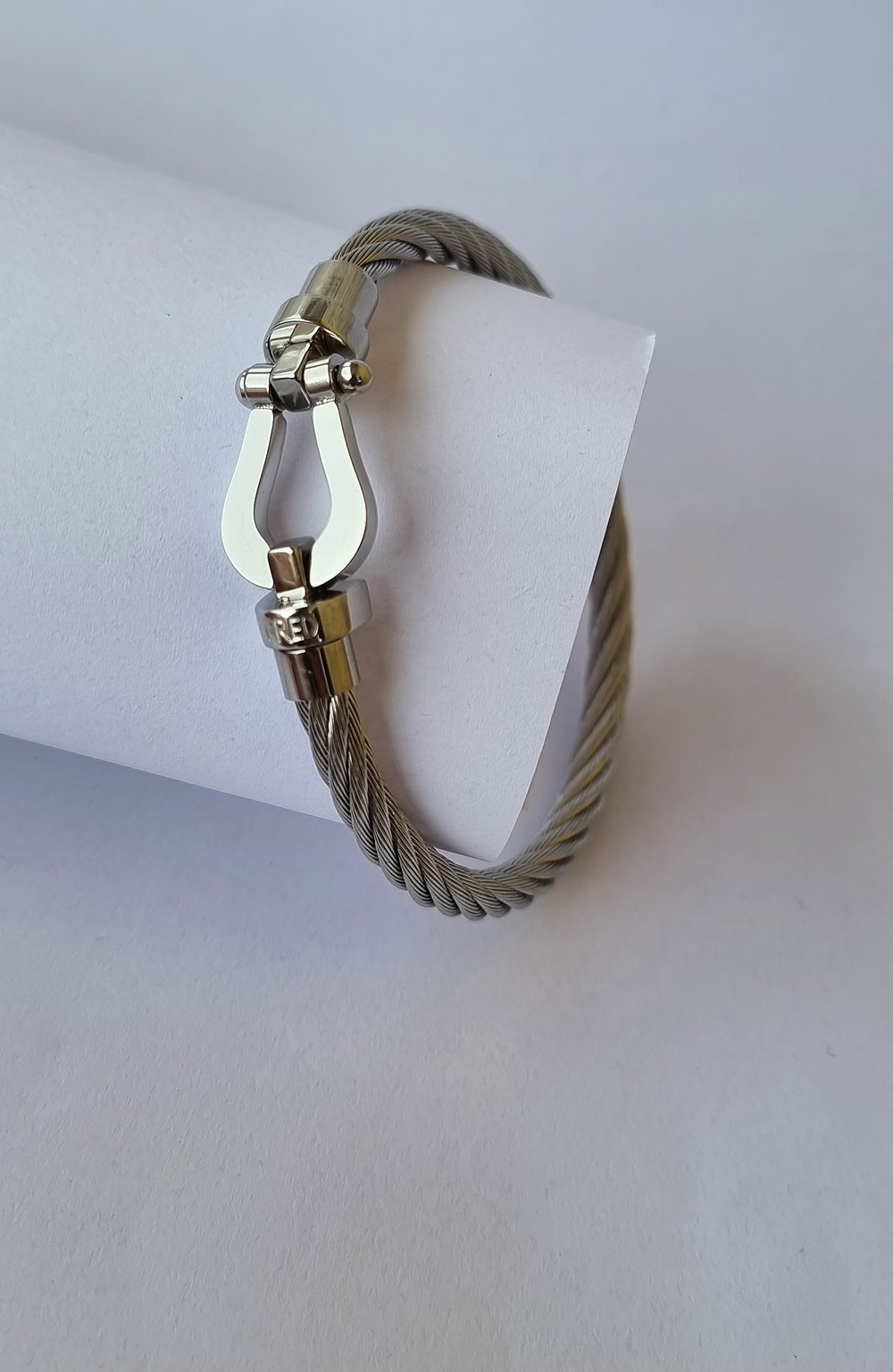 Bracelet Striking