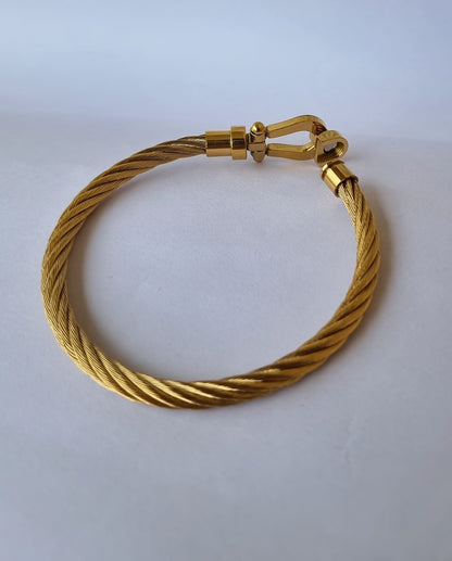 Bracelet Striking