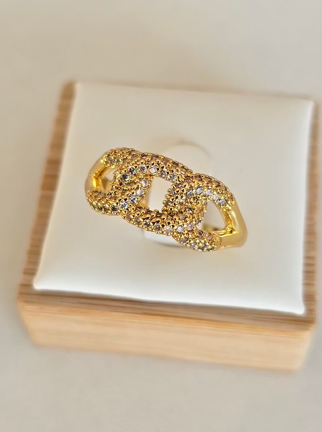 Bague Chaïna ajustable avec ouverture à l'arrière