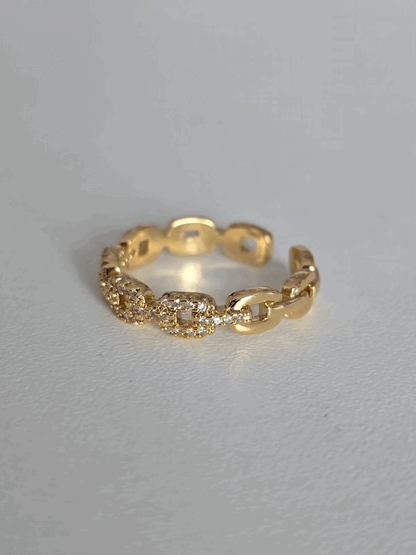 Jolie bague simple et elegante, voici Mila disponible sur CHERITA.FR