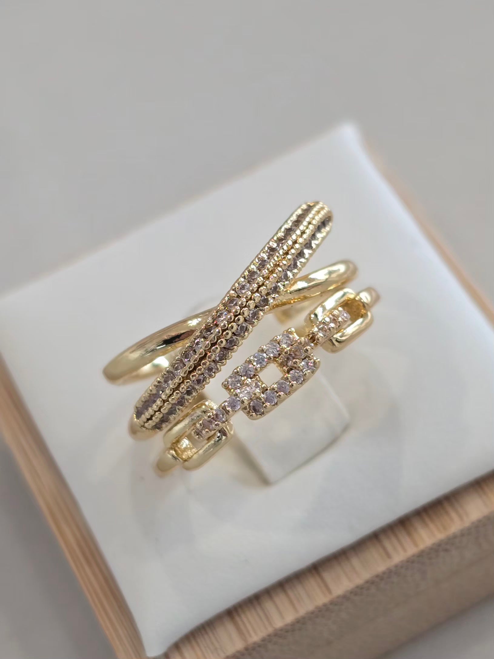 Bague Vélia ajustable s'adaptent à tous les doigts