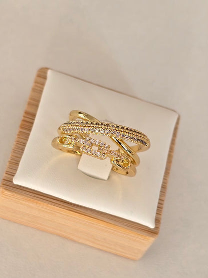 Bague Vélia dorée à design multi-anneaux élégants