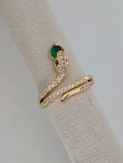 Vue de haut de la bague serpent Zya en acier inoxydable 