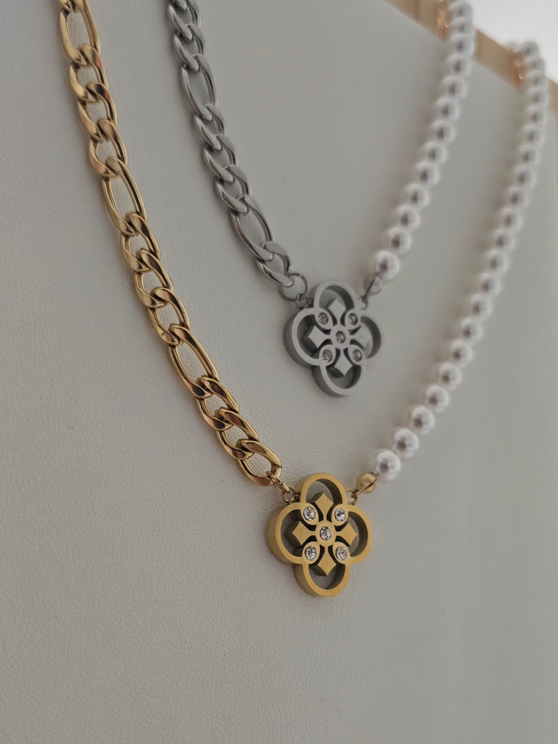 chaîne en acier inoxydable et pendentif décoratif