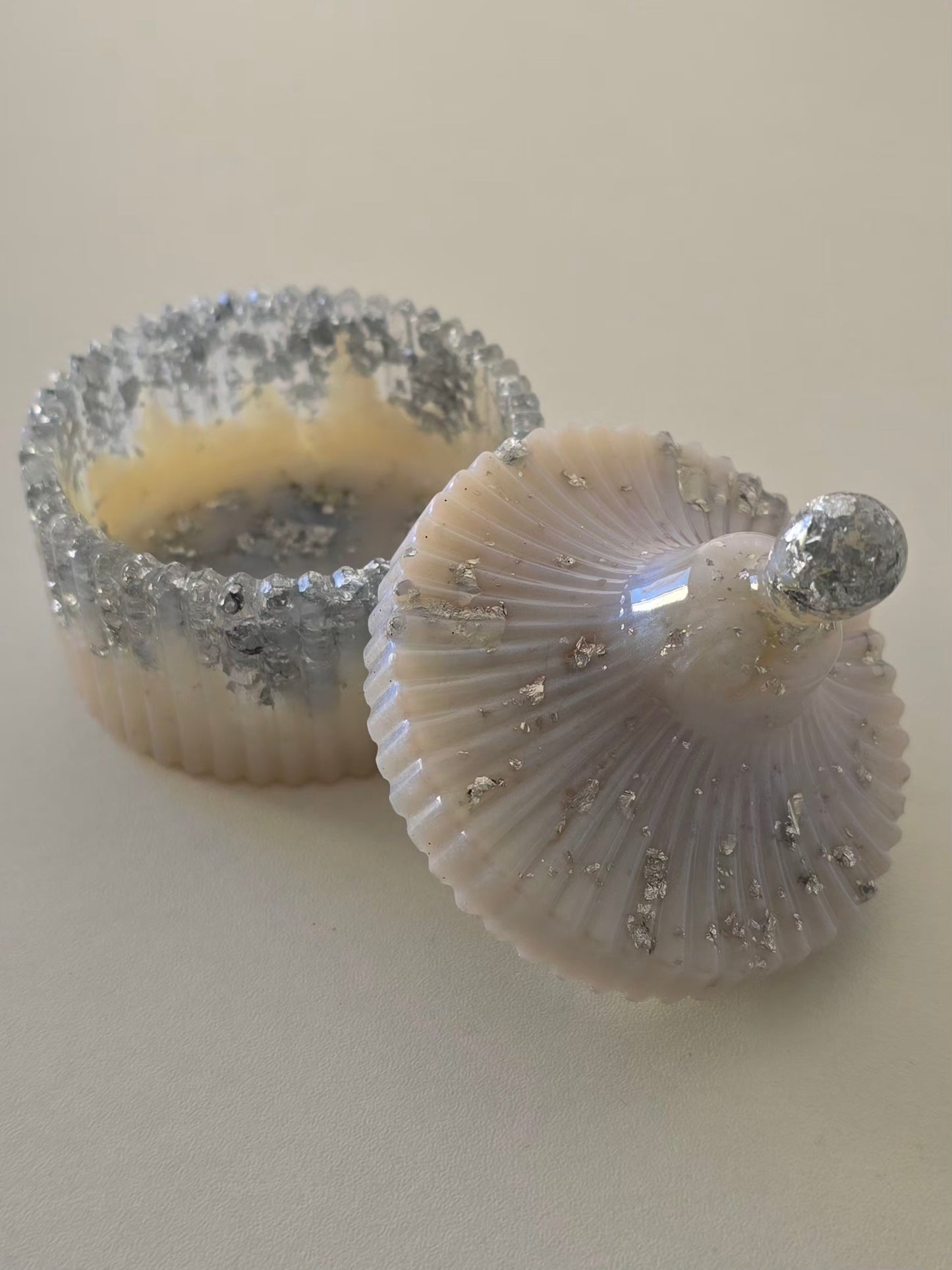 Boîte à bijoux en résine epoxy création unique faite main