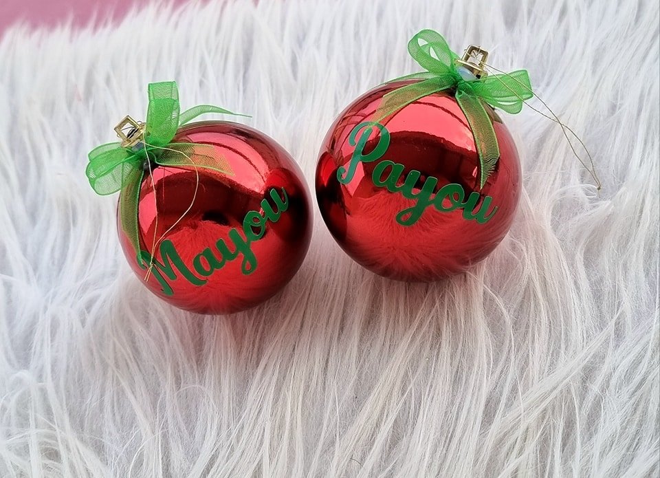 Boules de Noël personnalisées pour Mayou et Payou