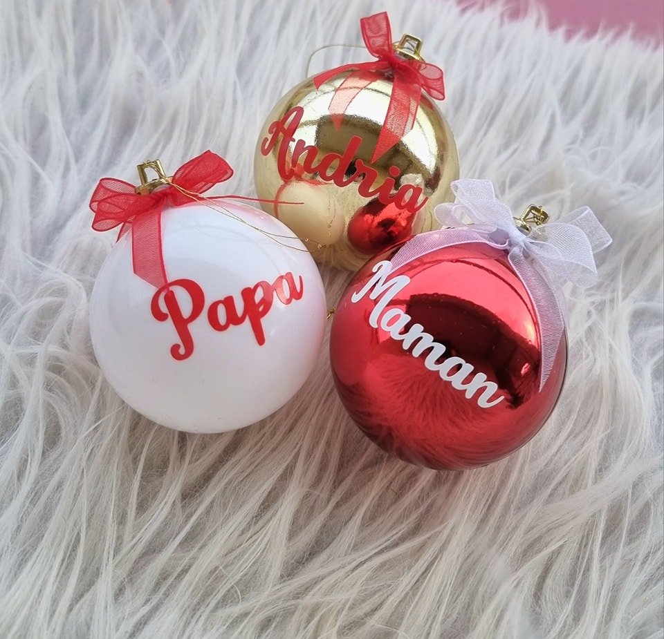 Trois boules de Noël personnalisées - Papa, Maman, Andria
