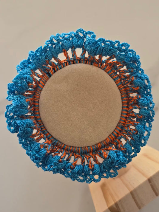 Accessoire cheveux chouchou bleu et orange en crochet 